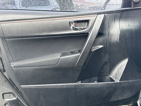 Used 2014 Toyota Corolla LE image 17