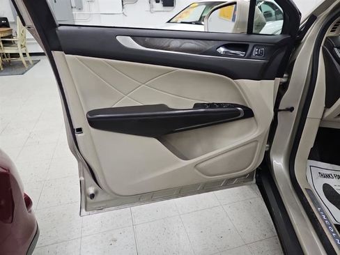 Used 2017 Lincoln MKC Reserve w/ Lincoln MKC Climate Package image 14