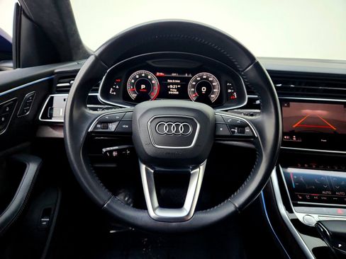 Used 2019 Audi Q8 Prestige w/ Luxury Package image 18