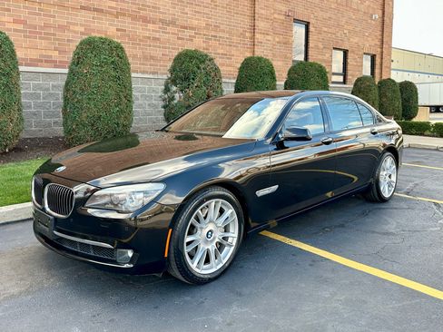Used 2011 BMW 750Li image 27