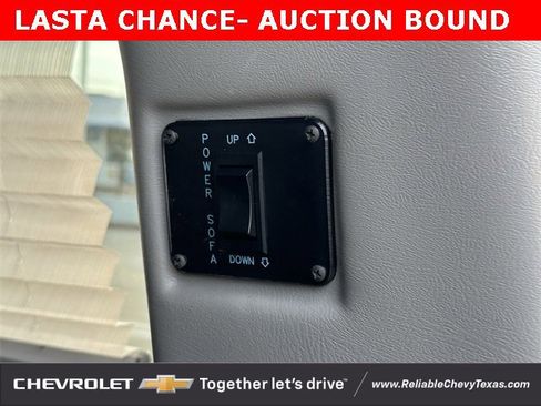 Used 2014 Chevrolet Express 1500 image 33