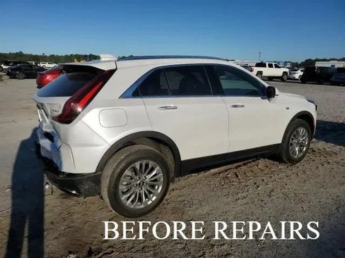 Used 2024 Cadillac XT4 Premium Luxury w/ Technology Package FWD image 43