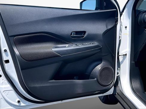 Certified 2025 Nissan Kicks Play S FWD image 18