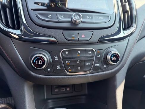 Used 2024 Chevrolet Equinox RS FWD image 17