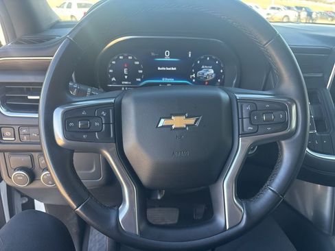 Used 2024 Chevrolet Suburban LT RWD image 11