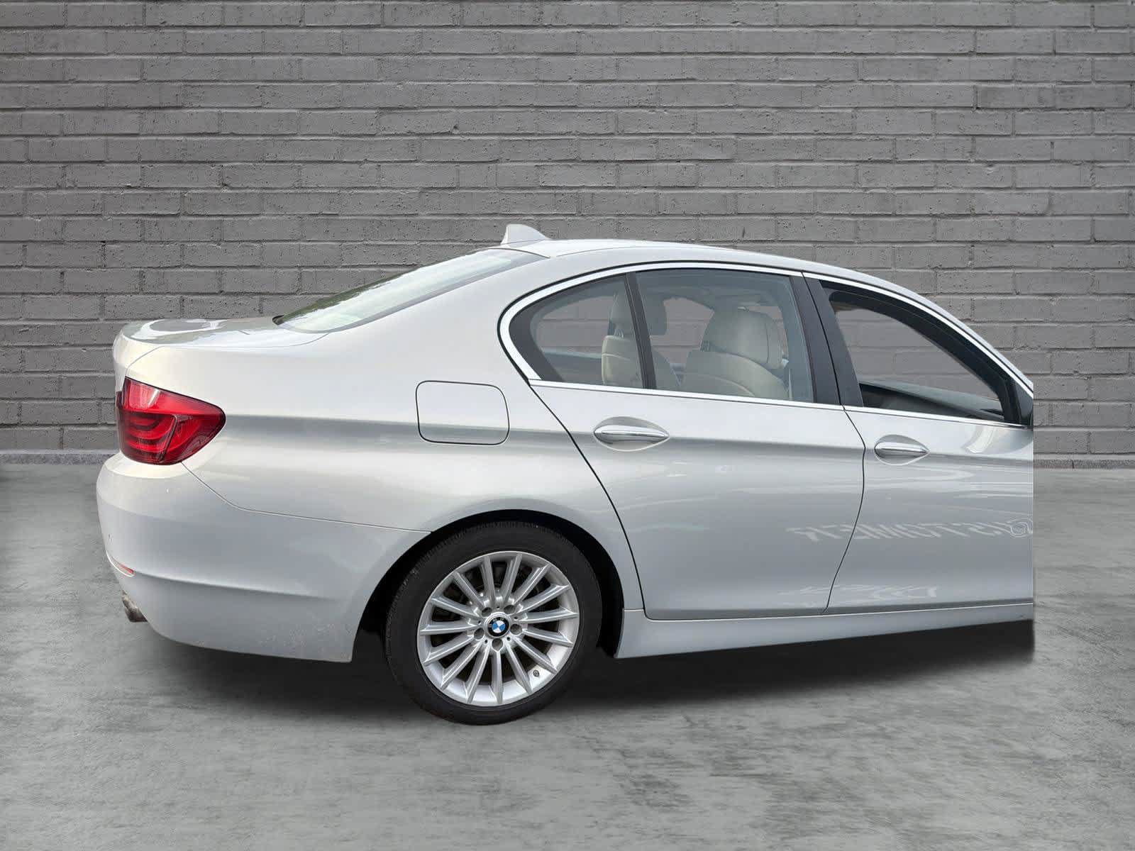 Used 2013 BMW 535i xDrive Sedan AWD/4WD image 9