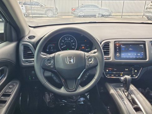 Used 2022 Honda HR-V EX-L image 16