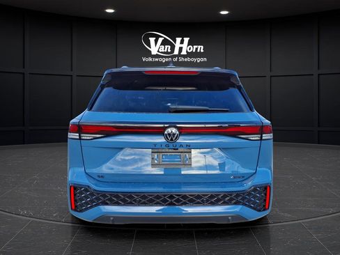 New 2026 Volkswagen Tiguan SE R-Line image 7