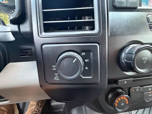 Used 2016 Ford F150 XL w/ Equipment Group 101A Mid AWD/4WD image 20