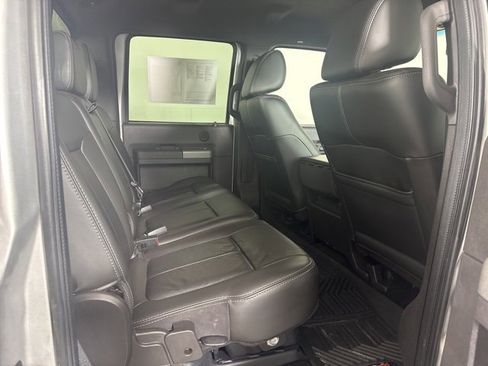 Used 2011 Ford F250 Lariat w/ Chrome Pkg image 5