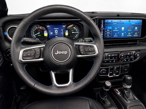 Used 2024 Jeep Wrangler High Altitude AWD/4WD image 26