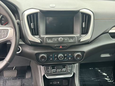 Used 2020 GMC Terrain SLE w/ Driver Convenience Package image 20