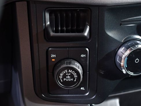 New 2025 Ford F150 XLT w/ Equipment Group 302A MID image 31