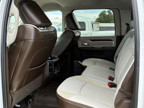 Used 2026 RAM 2500 Laramie AWD/4WD image 7