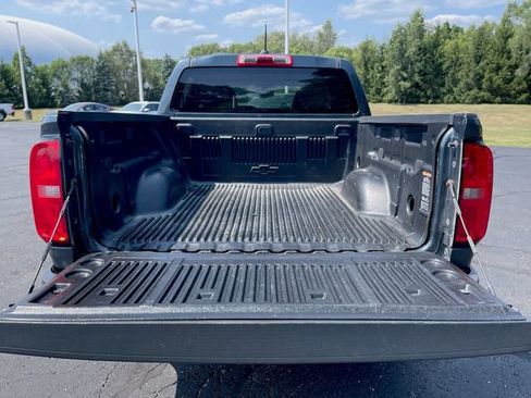 Used 2019 Chevrolet Colorado W/T w/ WT Convenience Package AWD/4WD image 23