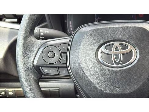 Certified 2026 Toyota Corolla LE FWD image 21