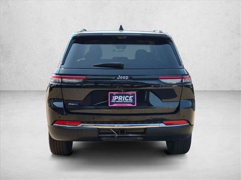 Used 2022 Jeep Grand Cherokee Limited 4xe w/ Luxury Tech Group II AWD/4WD image 6
