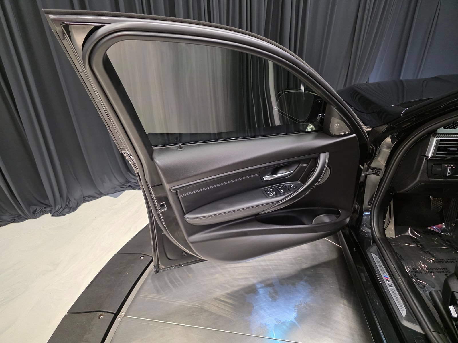 Used 2018 BMW M3 w/ Competition Package RWD image 17