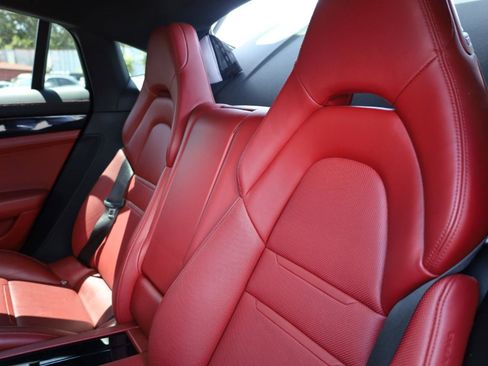 Used 2020 Porsche Panamera 4S image 16