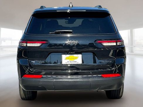 Used 2023 Jeep Grand Cherokee L Limited w/ Black Appearance Package image 5