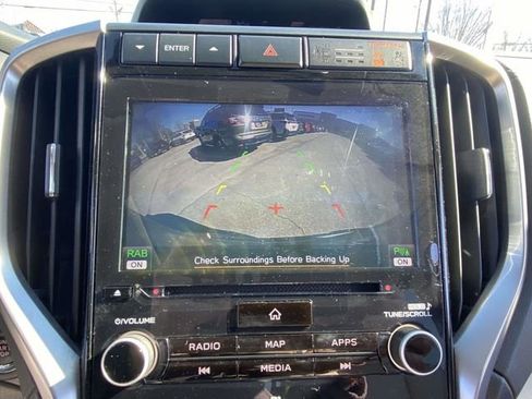 Used 2022 Subaru Ascent Limited w/ Technology Package image 17