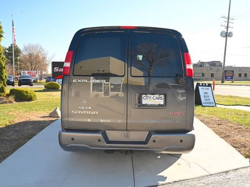 Used 2018 GMC Savana 2500 LS image 6