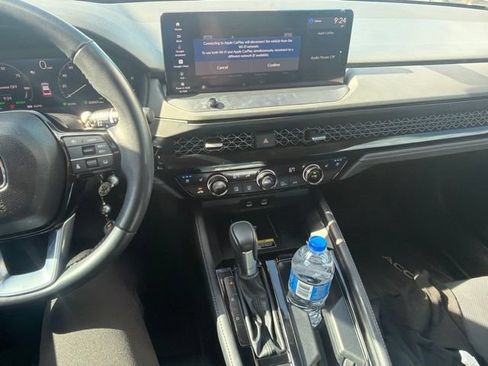 Used 2024 Honda Accord Touring image 17