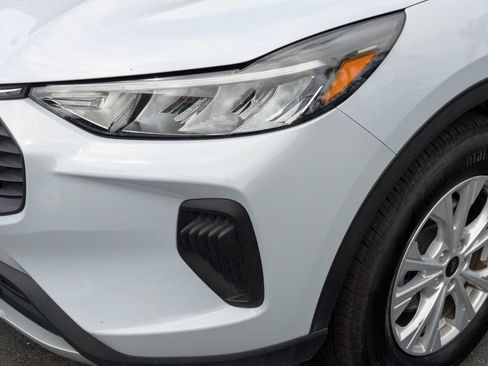 Used 2025 Ford Escape Active AWD/4WD image 11