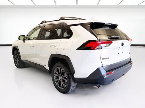 Used 2023 Toyota RAV4 XLE Premium AWD/4WD image 6