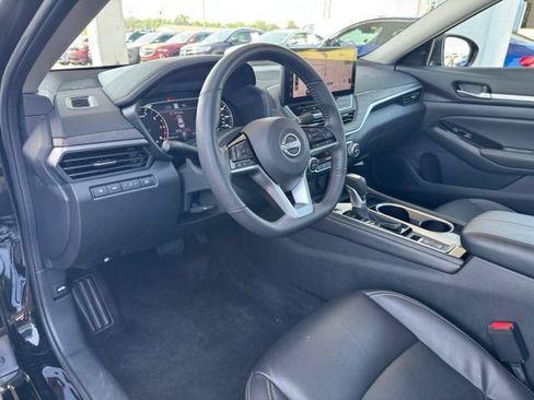 Used 2025 Nissan Altima 2.5 SL AWD/4WD image 21