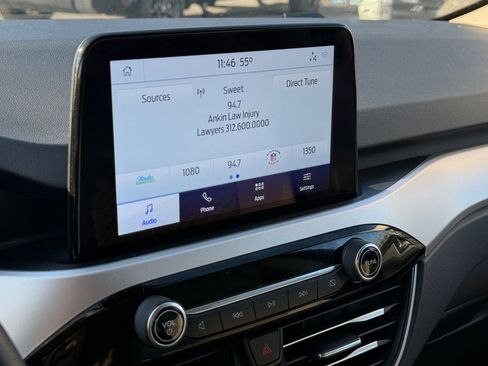 Used 2020 Ford Escape SE image 32