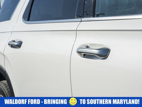 Used 2024 Hyundai Palisade SEL image 17