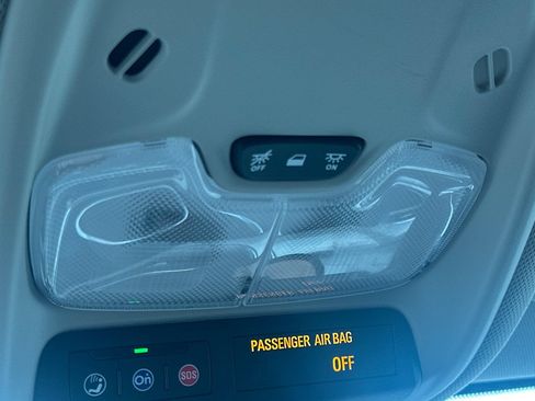 Used 2023 Buick Encore GX Select FWD image 23