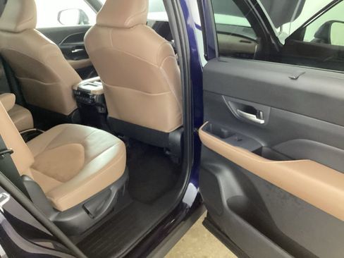 Used 2025 Toyota Grand Highlander AWD Hybrid image 20