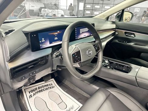 New 2025 Nissan Murano SL image 10