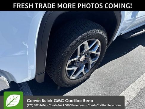 Used 2026 GMC Sierra 1500 SLT w/ SLT Premium Package AWD/4WD image 8