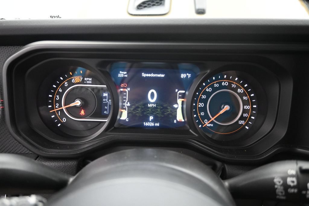 Used 2025 Jeep Wrangler Unlimited Rubicon AWD/4WD image 19