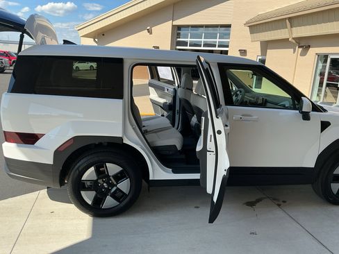 New 2026 Hyundai Santa Fe SE image 15