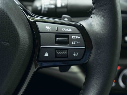 Used 2025 Honda Accord Touring image 21