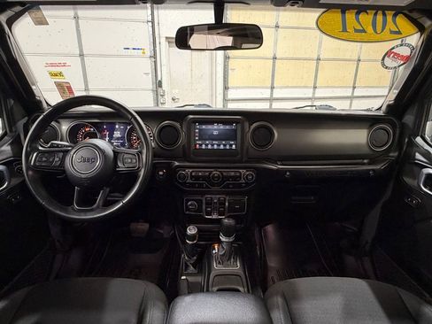 Used 2021 Jeep Wrangler Unlimited Sport AWD/4WD image 22