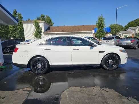 Used 2016 Ford Taurus Police Interceptor AWD image 13
