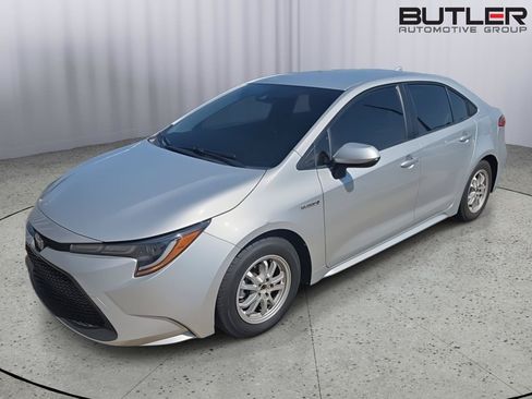 Used 2020 Toyota Corolla LE FWD image 1