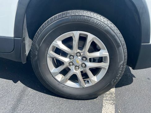 Used 2021 Chevrolet Traverse LT AWD/4WD image 10