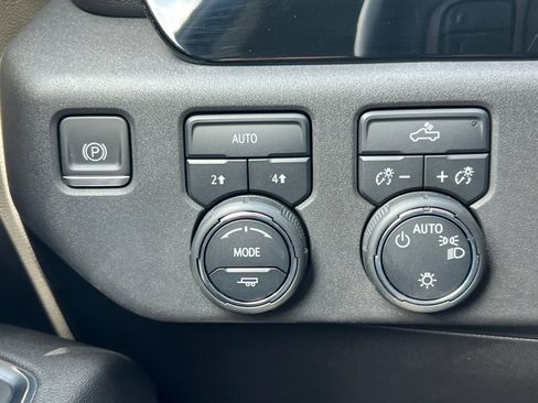 Certified 2023 Chevrolet Silverado 1500 LT AWD/4WD image 21