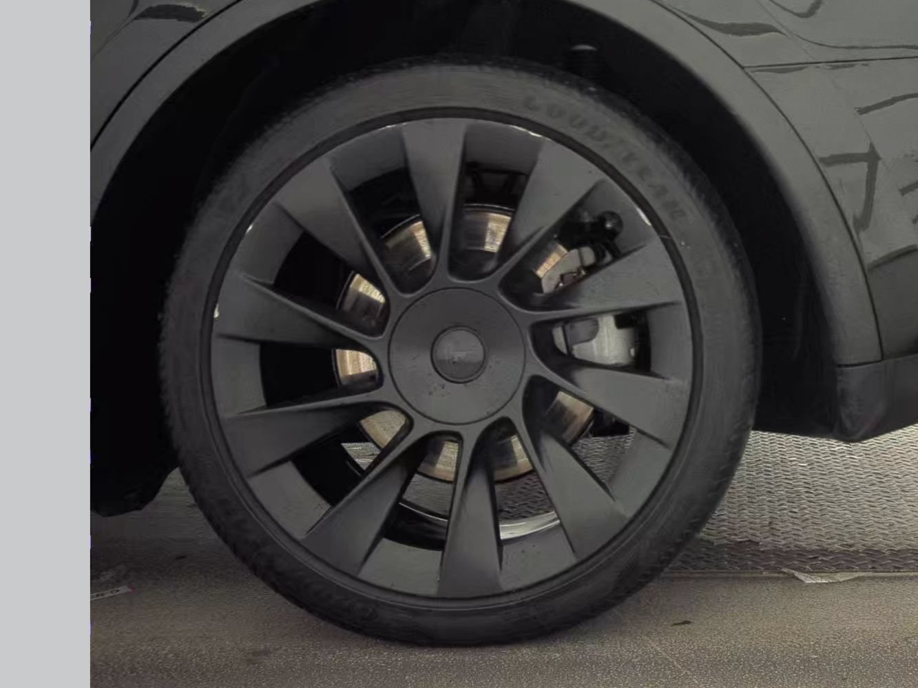 Used 2023 Tesla Model Y Long Range AWD/4WD image 22