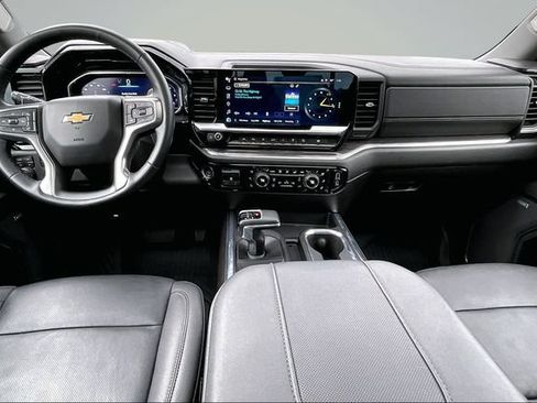 Used 2024 Chevrolet Silverado 1500 LTZ w/ LTZ Premium Package AWD/4WD image 8