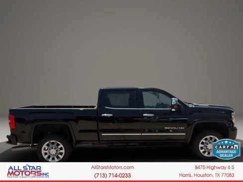 Used 2019 GMC Sierra 2500 Denali w/ Duramax Plus Package AWD/4WD image 6
