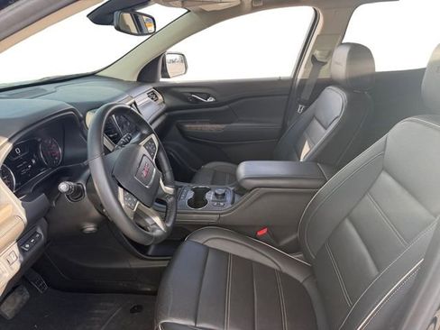 Used 2023 GMC Acadia Denali image 10