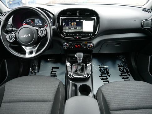 Certified 2022 Kia Soul EX image 10