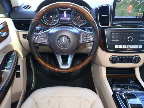 Used 2019 Mercedes-Benz GLS 450 4MATIC image 10